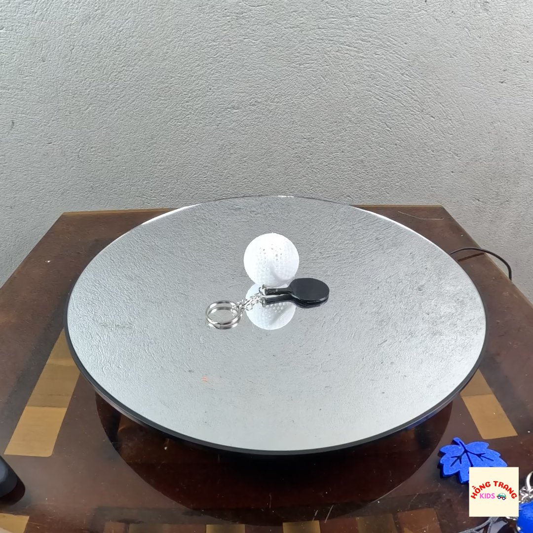 Móc khóa vợt, quả bóng bàn